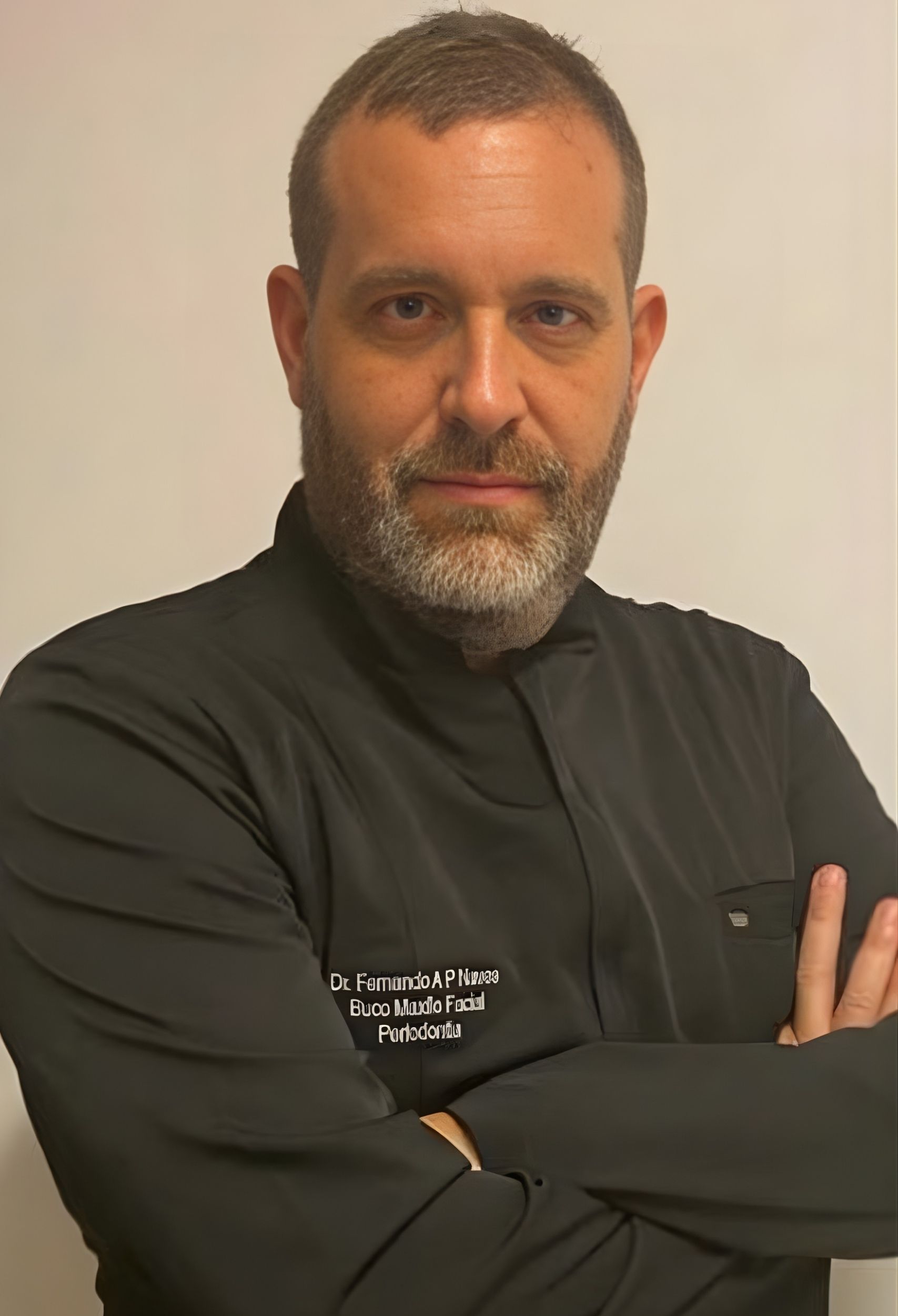 Dr. Fernando Augusto Paisano Naves